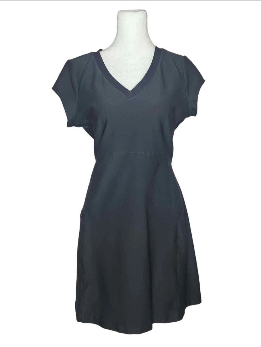 L. L. Bean women's black athletic dress size small